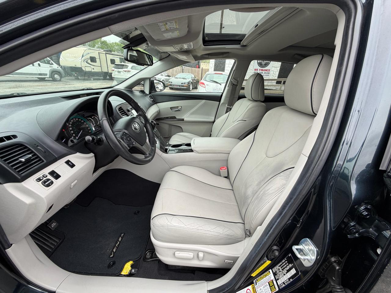 Toyota Venza XLE V6 FWD 2015