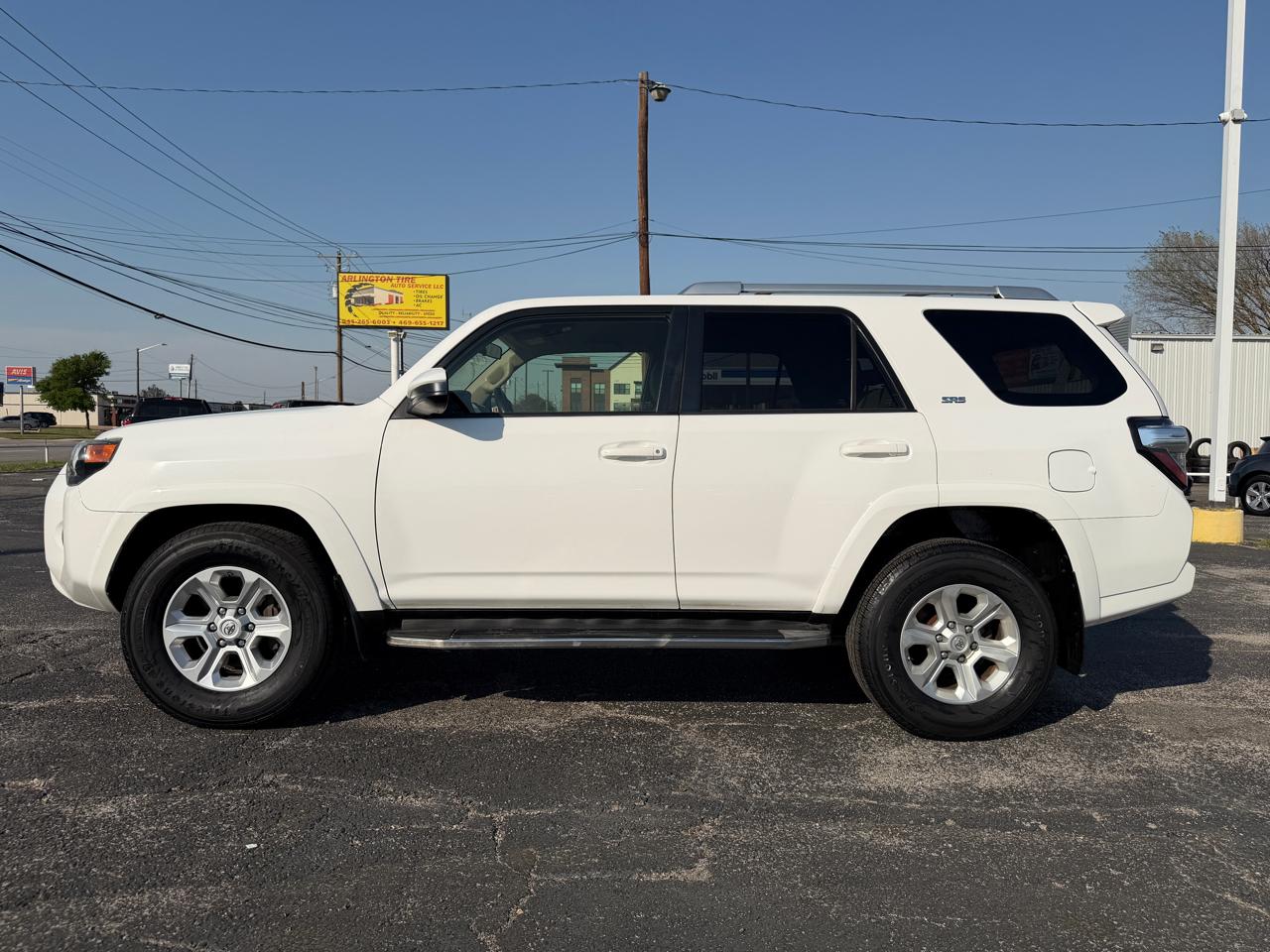 Toyota 4Runner SR5 2WD 2015