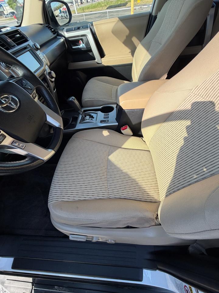 Toyota 4Runner SR5 2WD 2015