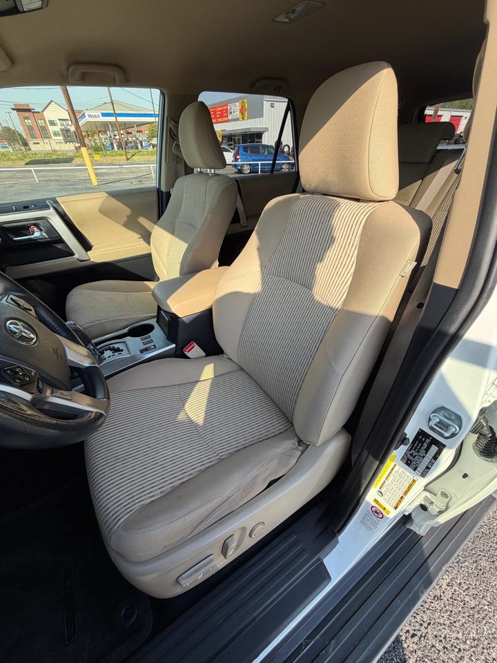 Toyota 4Runner SR5 2WD 2015