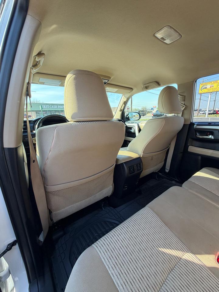 Toyota 4Runner SR5 2WD 2015