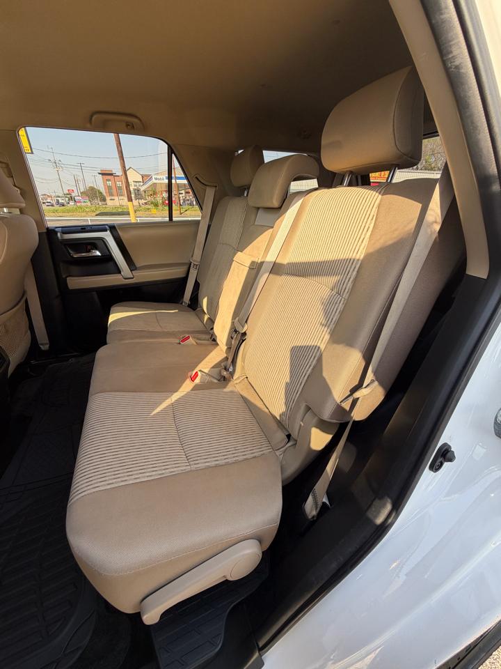 Toyota 4Runner SR5 2WD 2015