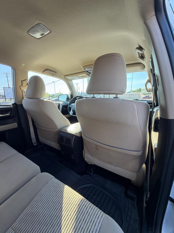 Toyota 4Runner SR5 2WD 2015