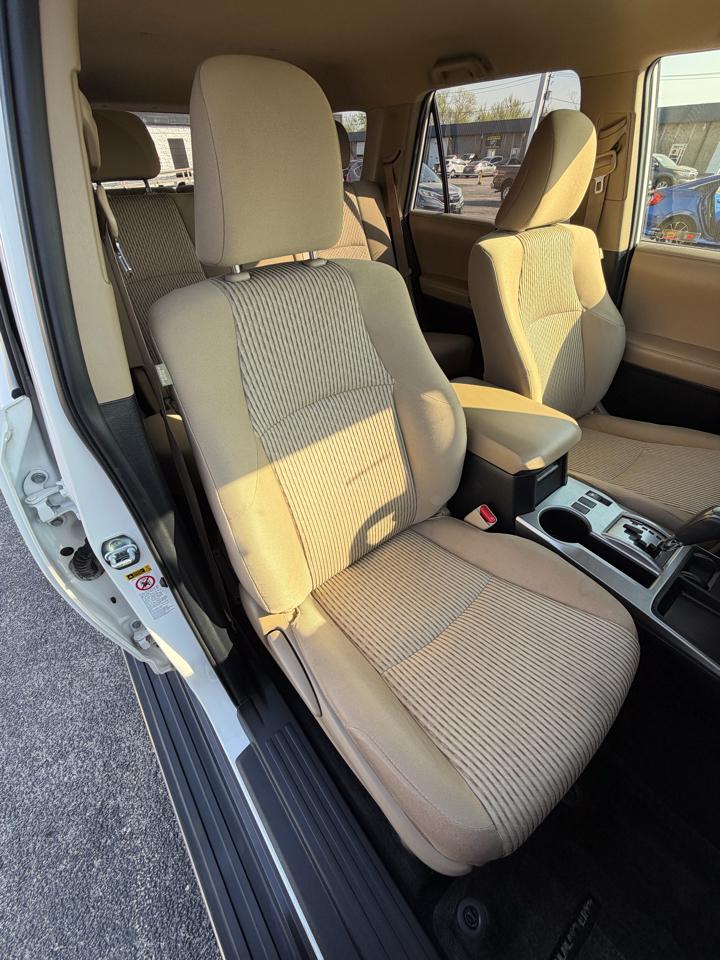 Toyota 4Runner SR5 2WD 2015