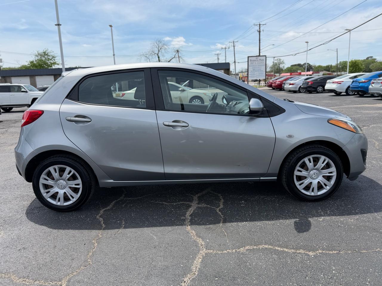 Mazda MAZDA2 Sport 2013