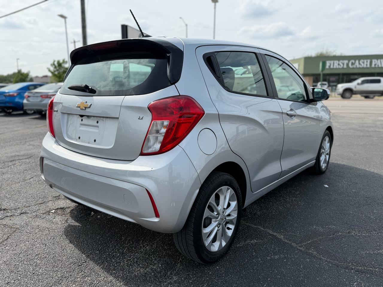 Chevrolet Spark 1LT CVT 2021