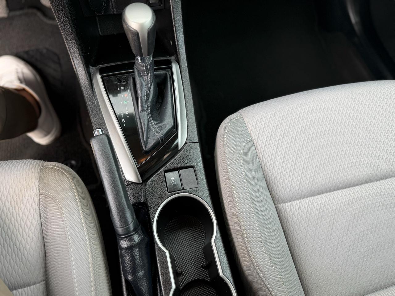 Toyota Corolla LE CVT 2015