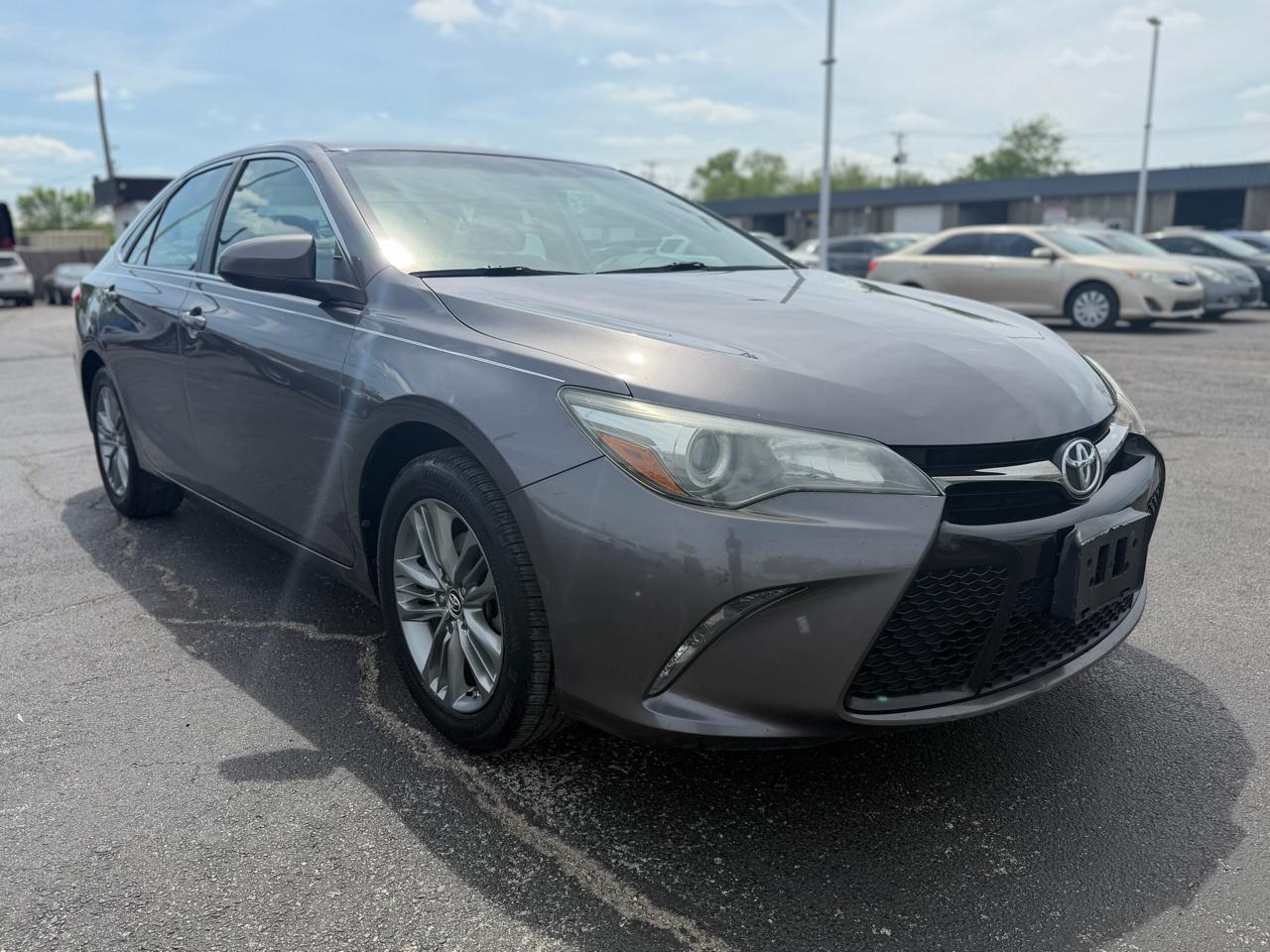 Toyota Camry SE 2016