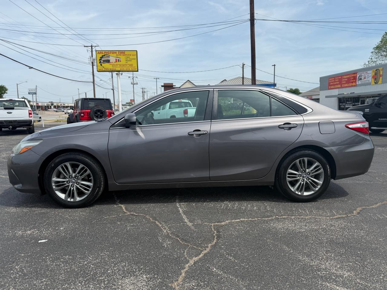 Toyota Camry SE 2016
