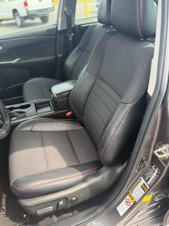 Toyota Camry SE 2016