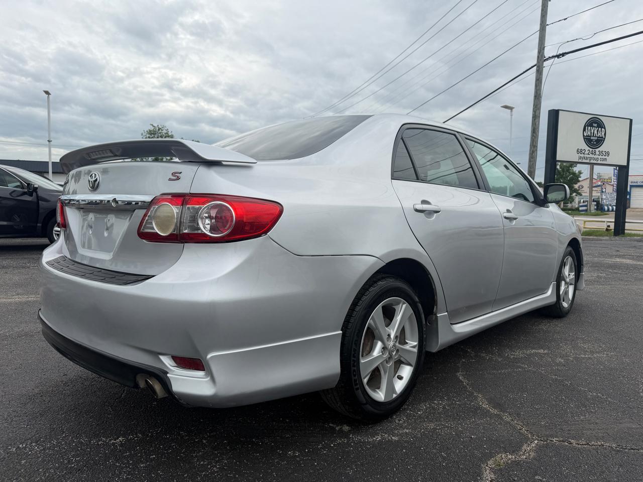 Toyota Corolla S 4D Sedan 2012