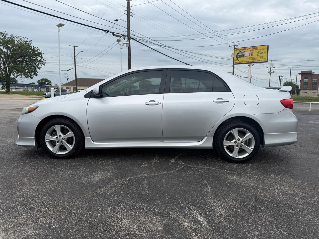 Toyota Corolla S 4D Sedan 2012