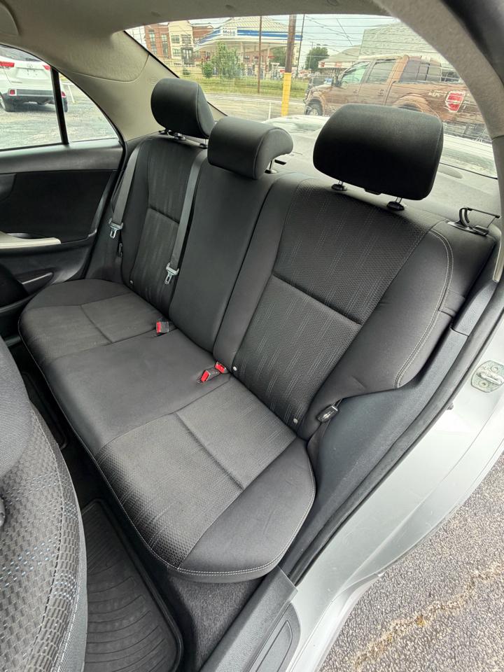 Toyota Corolla S 4D Sedan 2012