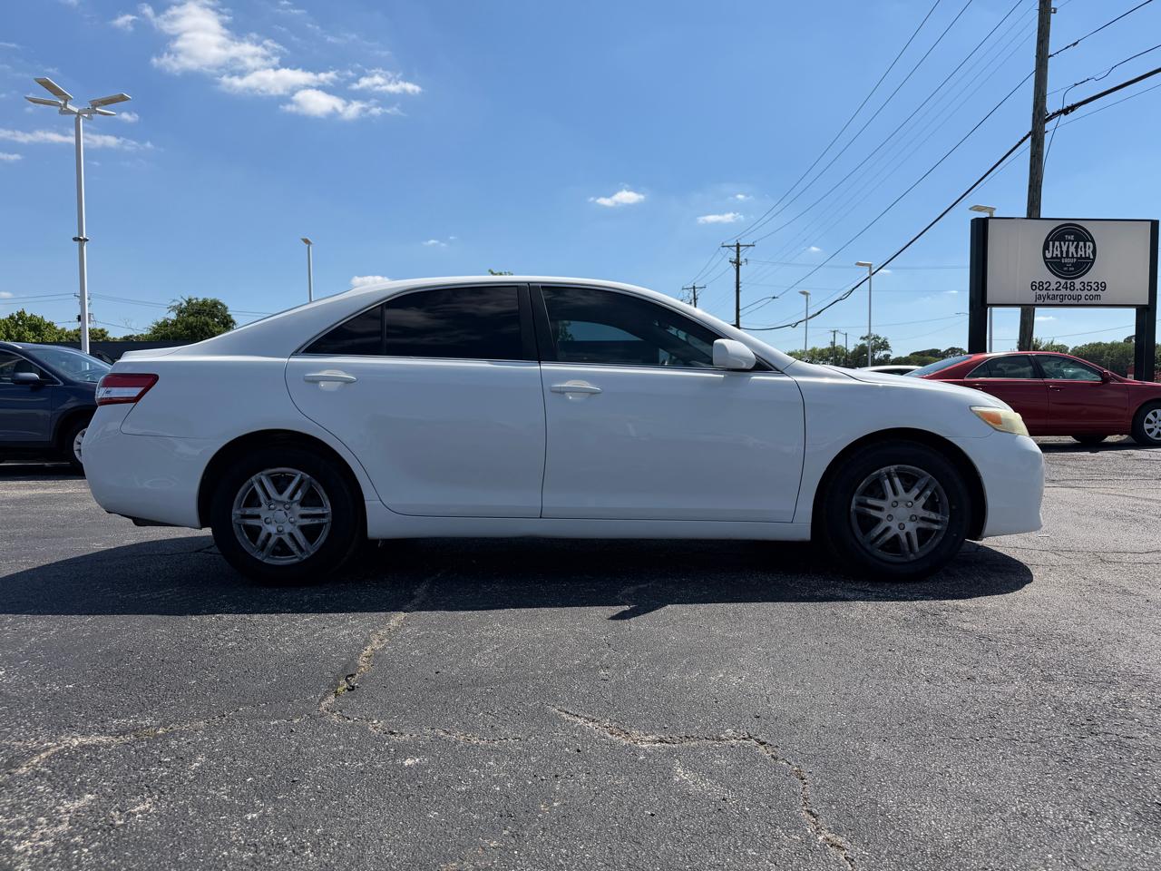 Toyota Camry Base 6-Spd AT 2011