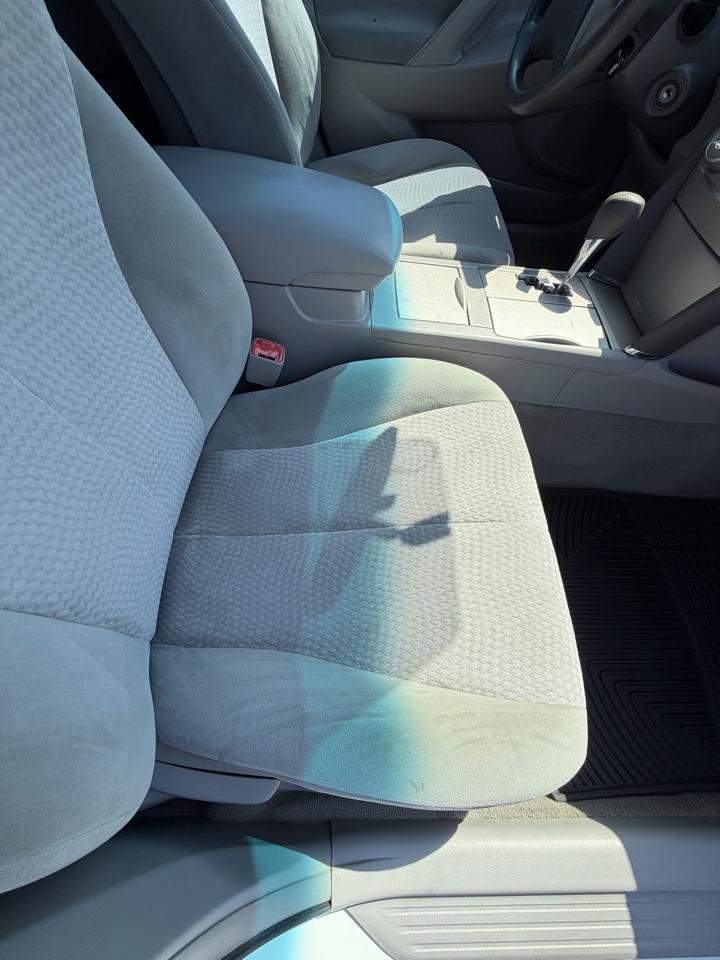 Toyota Camry Base 6-Spd AT 2011