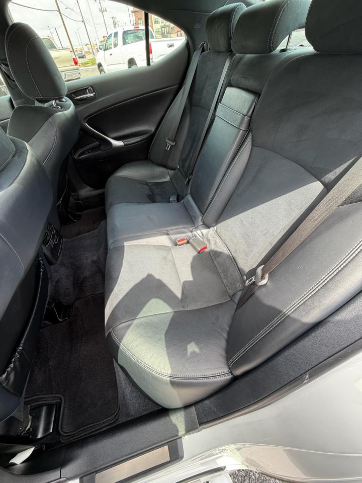 Lexus IS 250 RWD 2013