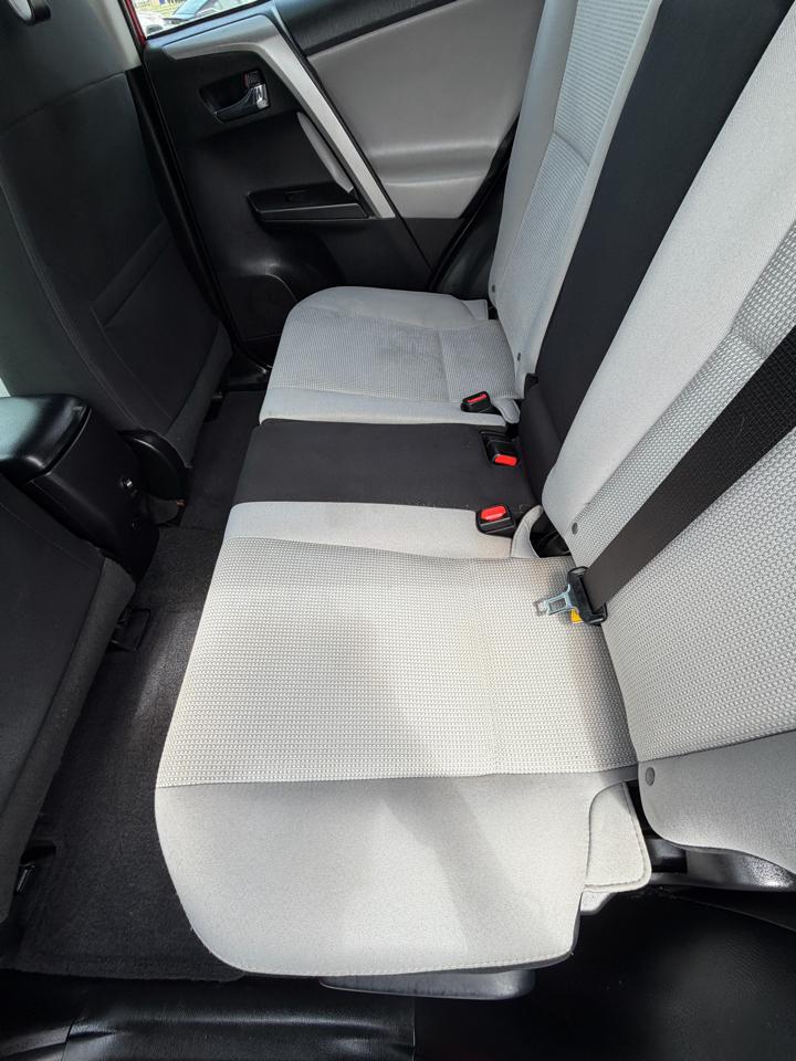 Toyota RAV4 XLE FWD 2017