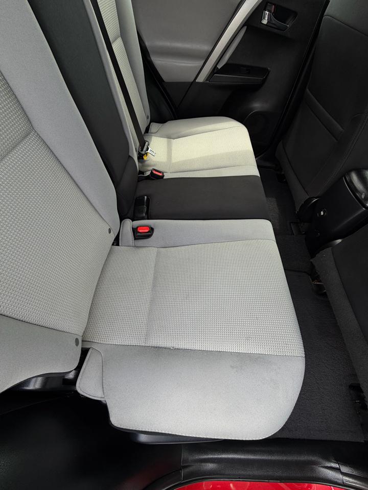 Toyota RAV4 XLE FWD 2017