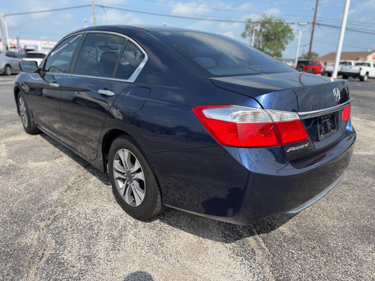 Honda Accord LX Sedan CVT 2013