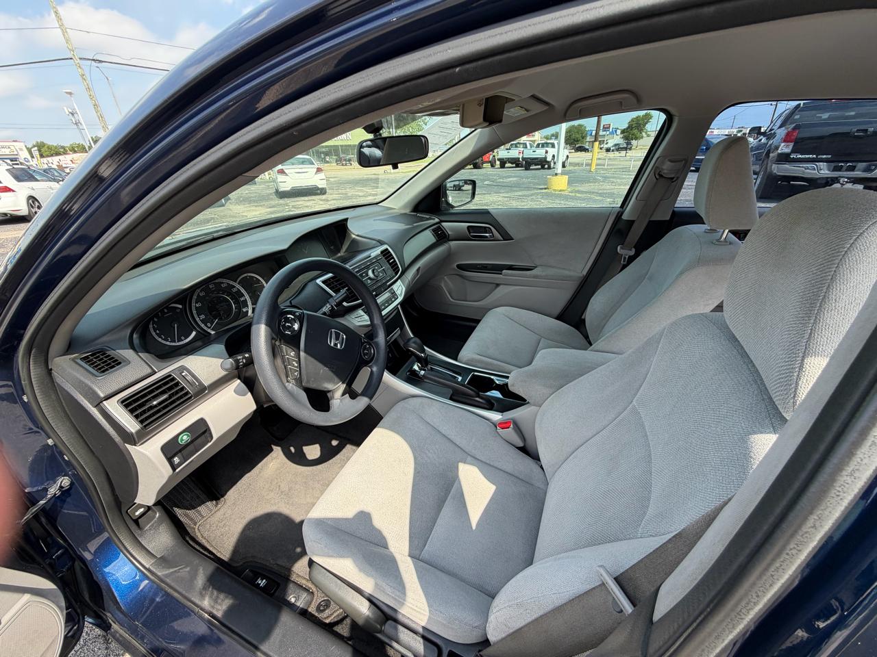 Honda Accord LX Sedan CVT 2013