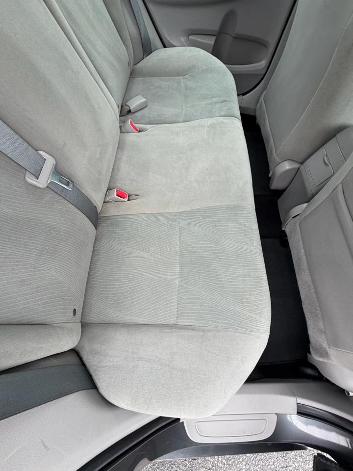 Toyota Corolla LE 2013