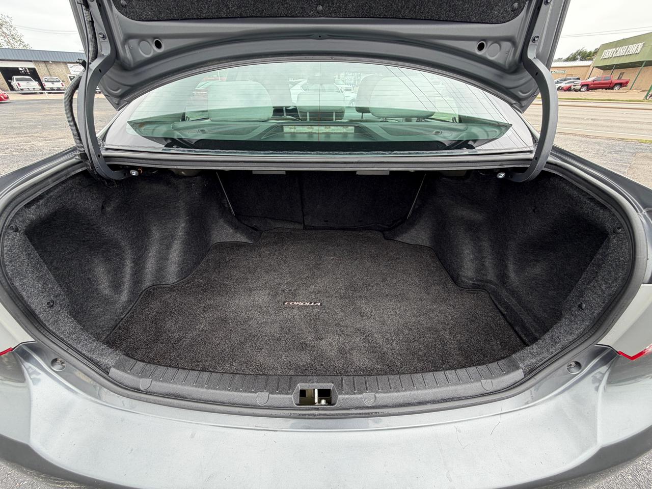 Toyota Corolla LE 2013