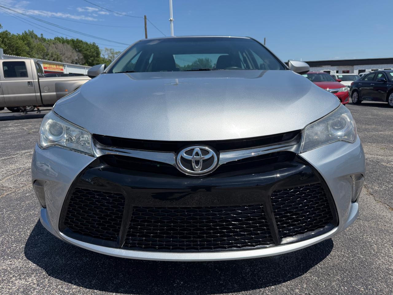 Toyota Camry SE 2017