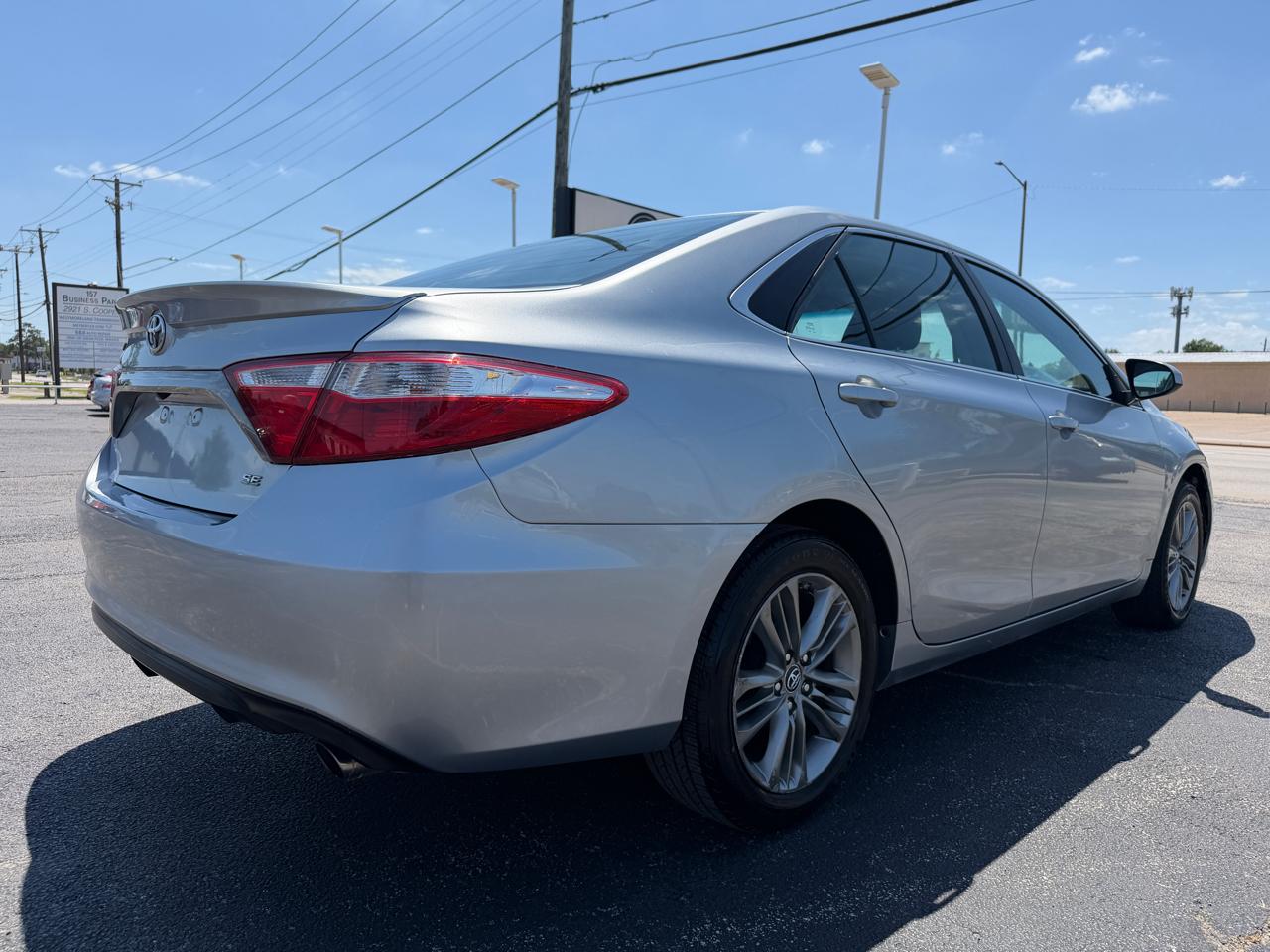 Toyota Camry SE 2017