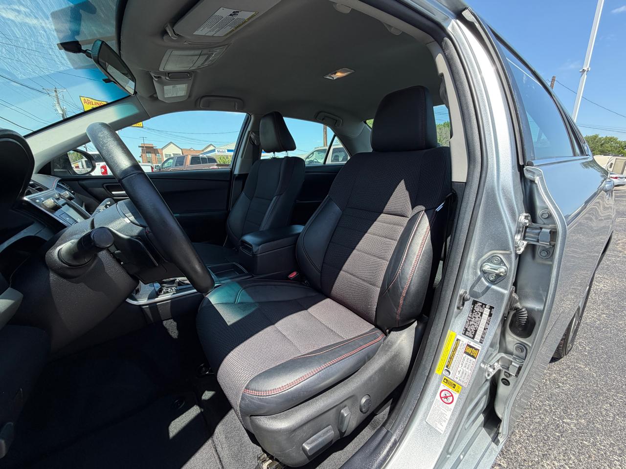 Toyota Camry SE 2017