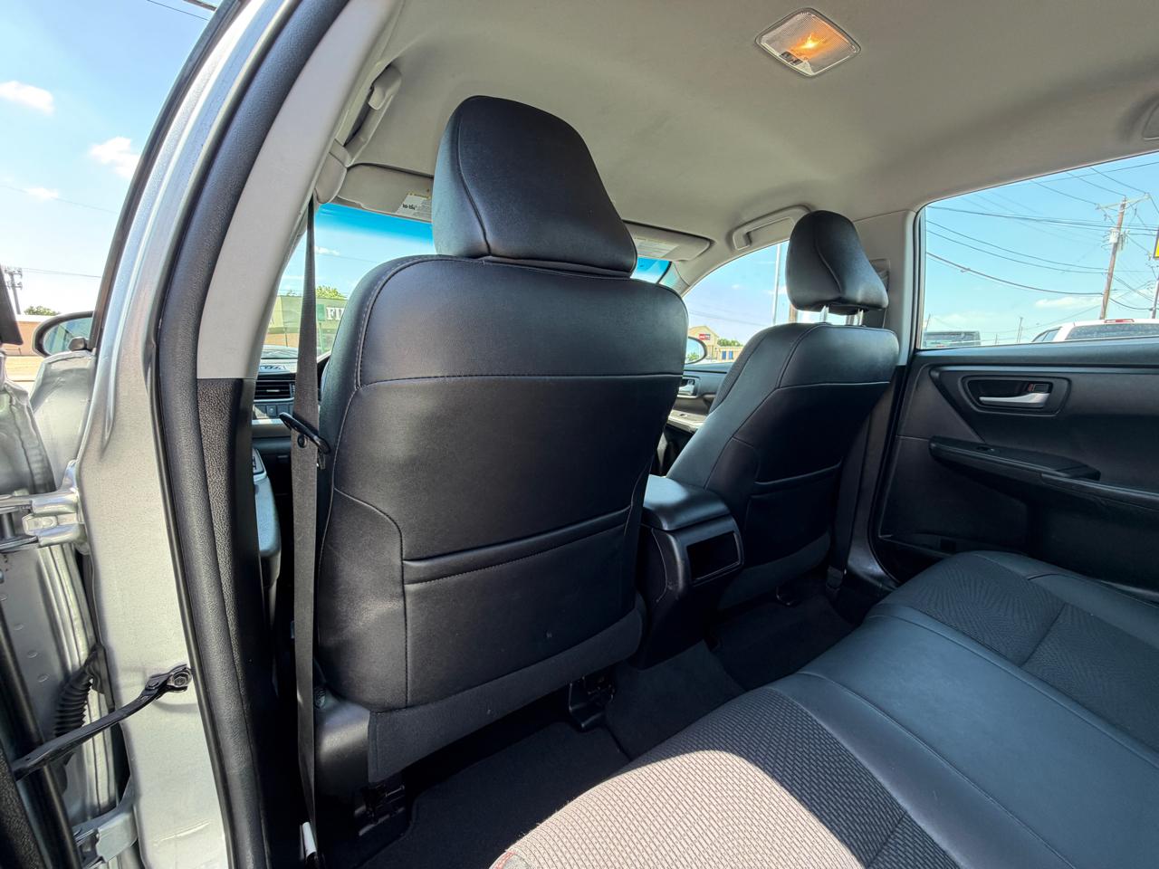 Toyota Camry SE 2017