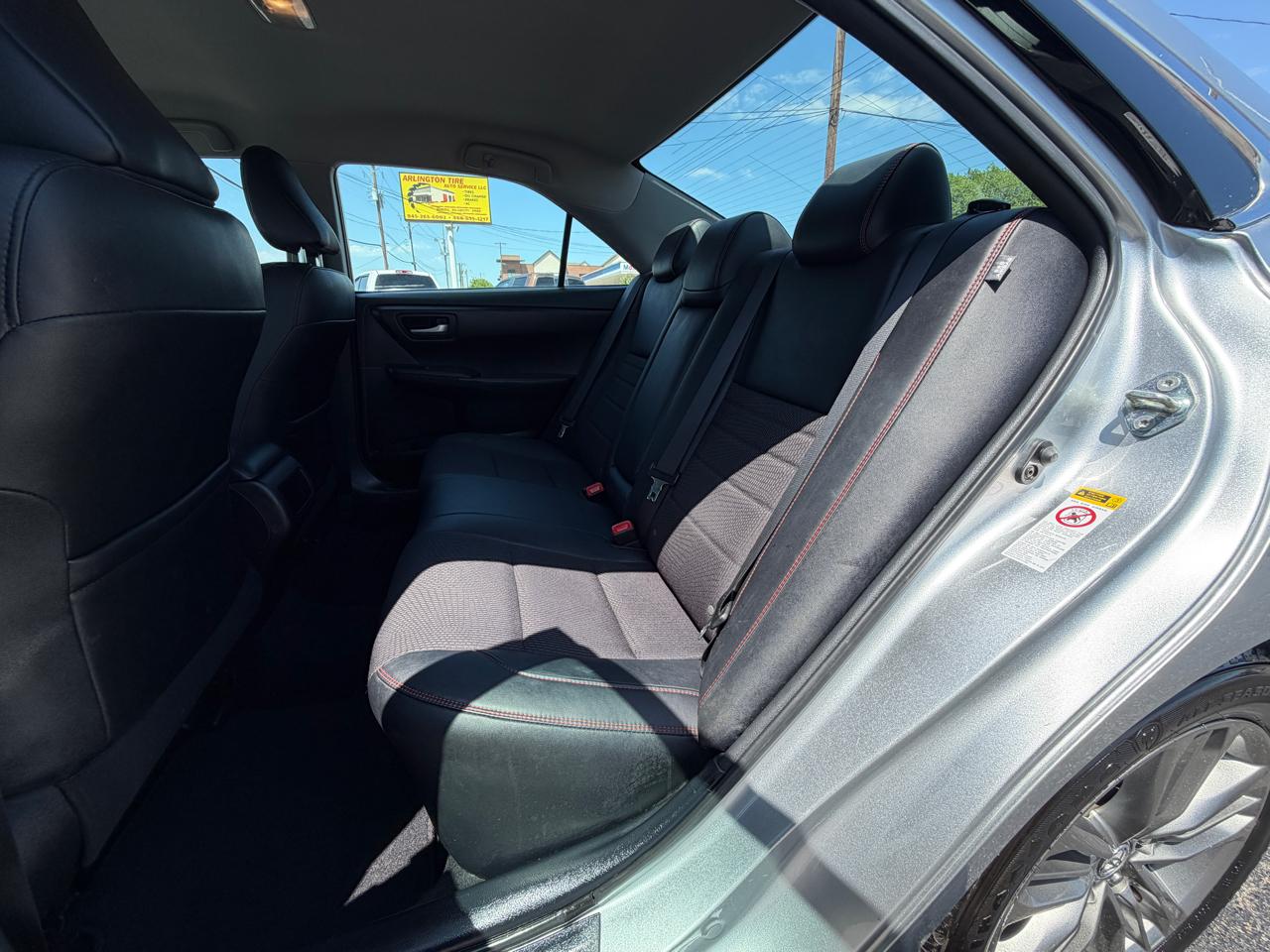 Toyota Camry SE 2017