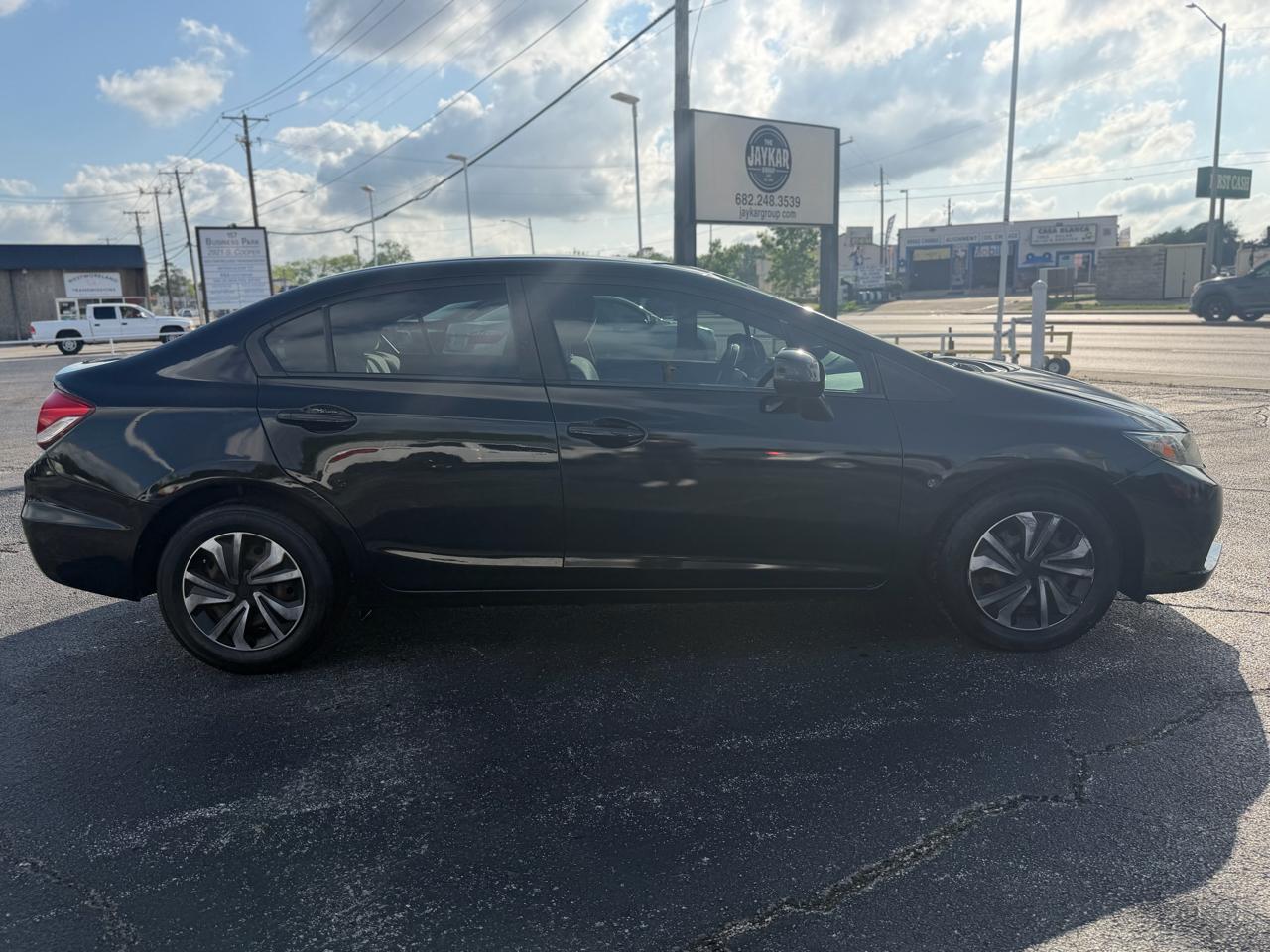 Honda Civic LX Sedan 5-Speed AT 2013