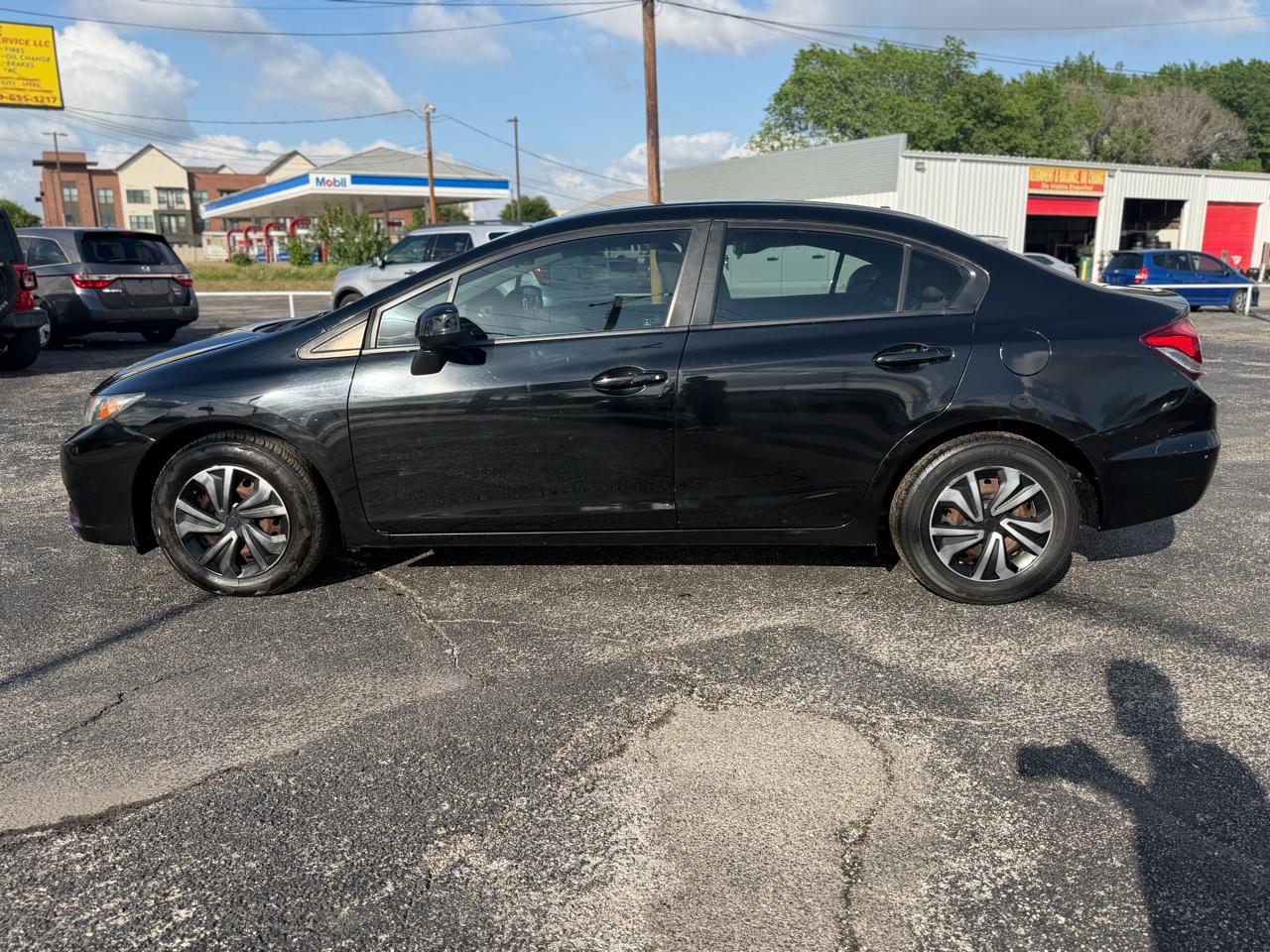 Honda Civic LX Sedan 5-Speed AT 2013