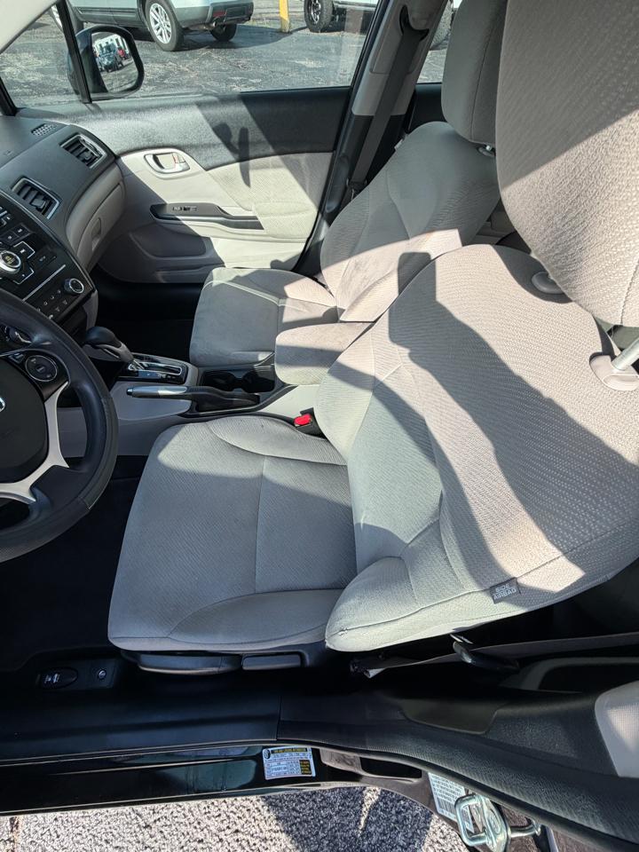 Honda Civic LX Sedan 5-Speed AT 2013
