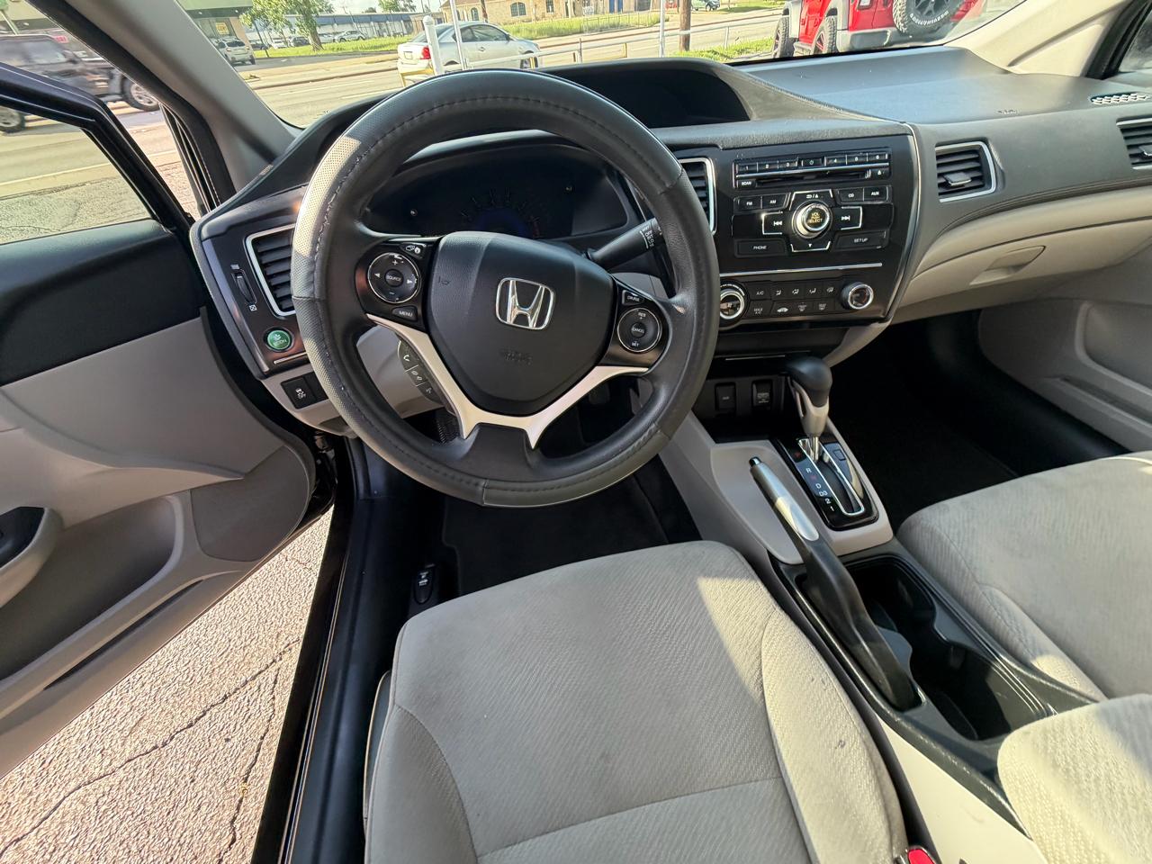 Honda Civic LX Sedan 5-Speed AT 2013