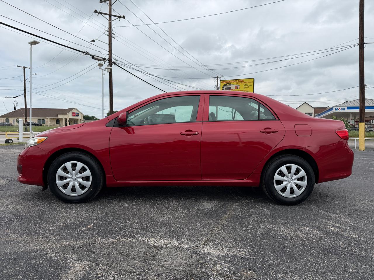Toyota Corolla L 2010