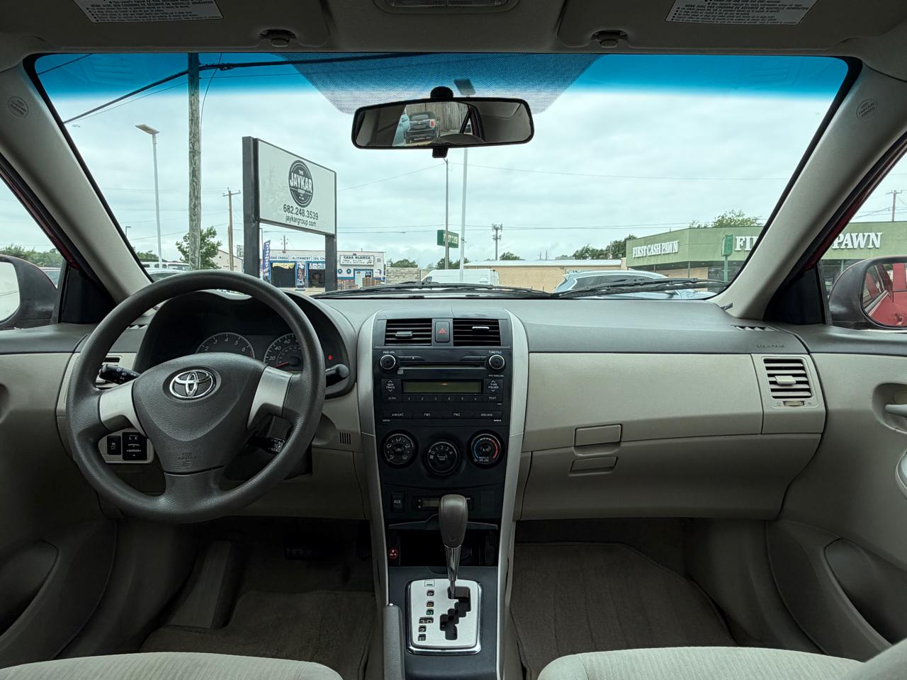 Toyota Corolla L 2010