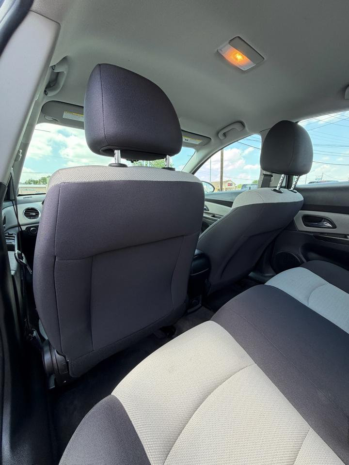 Chevrolet Cruze LS Auto 2015