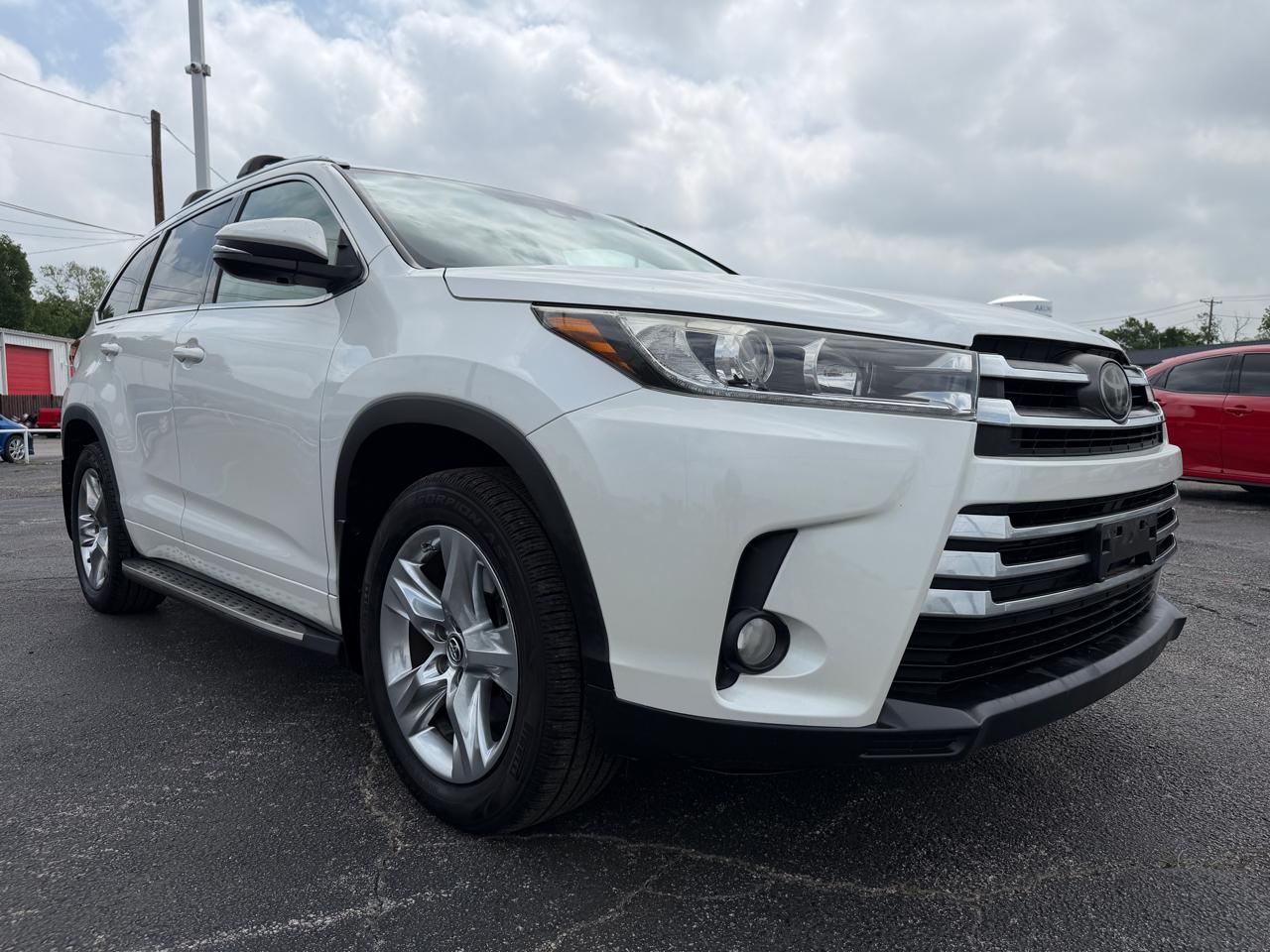 Toyota Highlander Limited FWD V6 2017