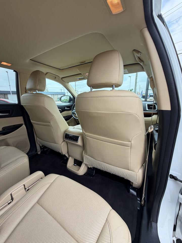 Toyota Highlander Limited FWD V6 2017