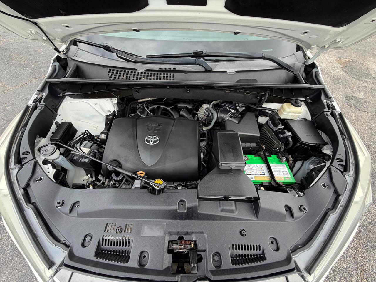 Toyota Highlander Limited FWD V6 2017