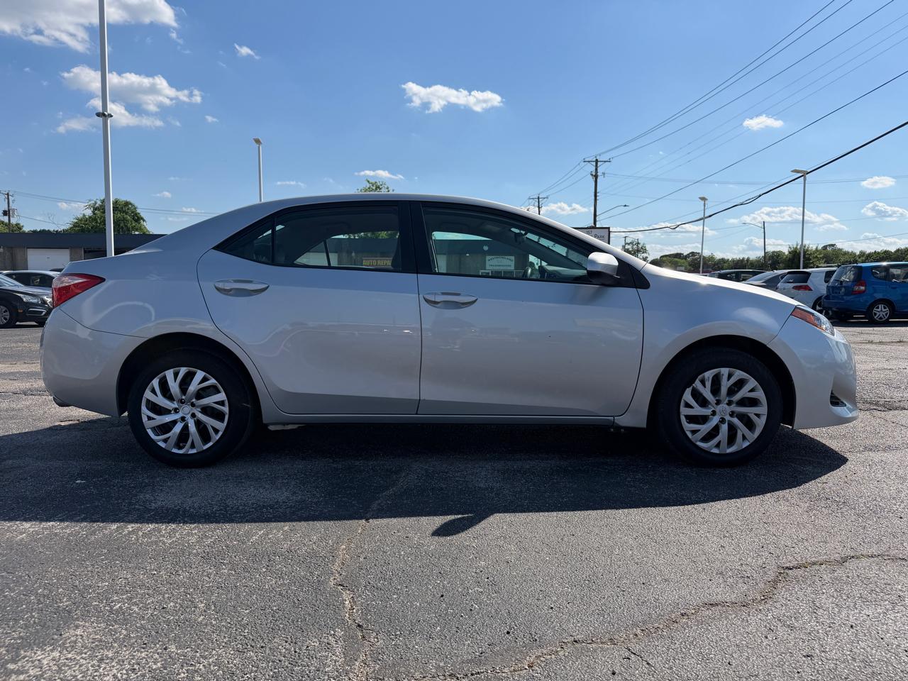 Toyota Corolla LE 2019