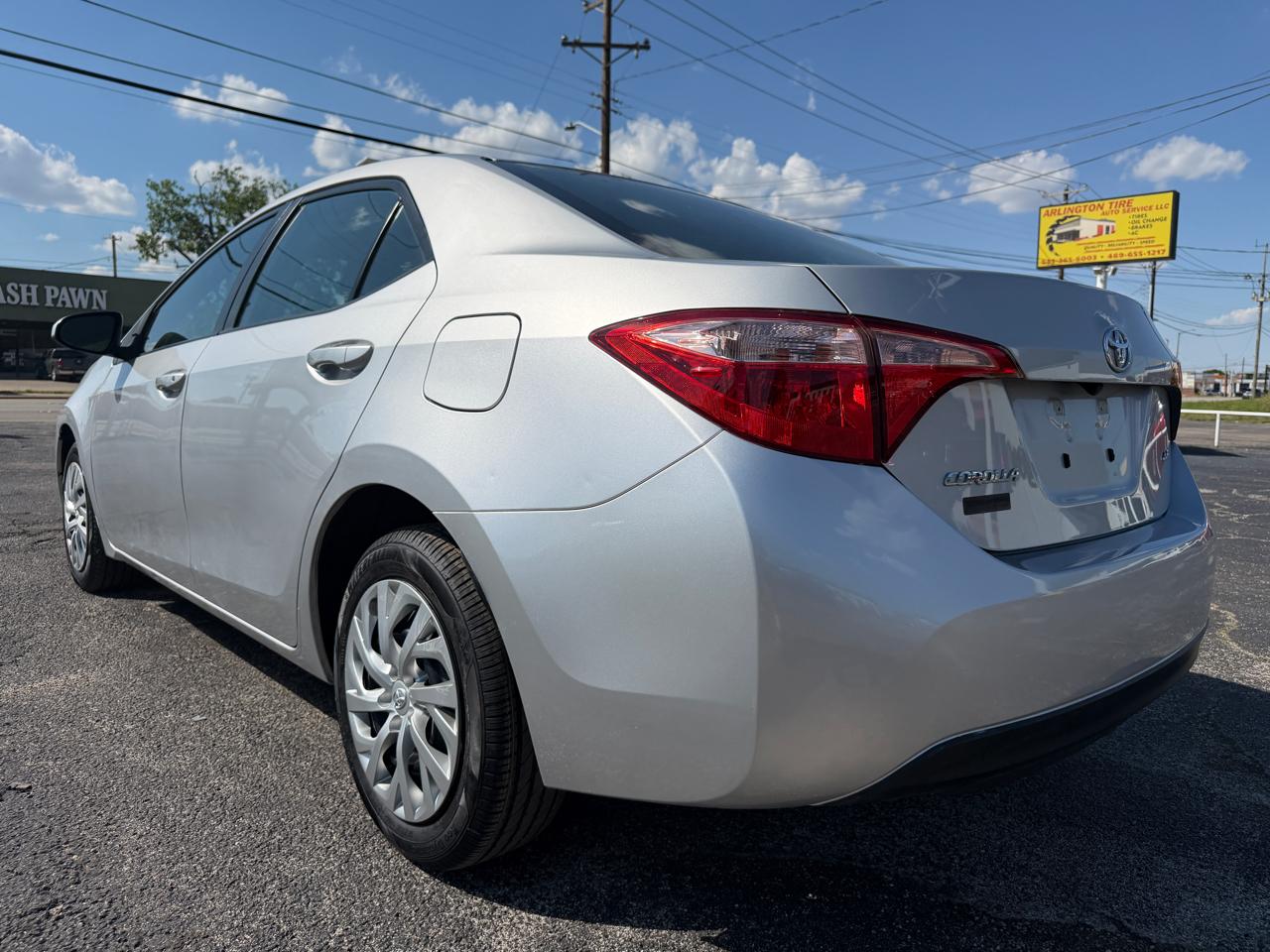 Toyota Corolla LE 2019