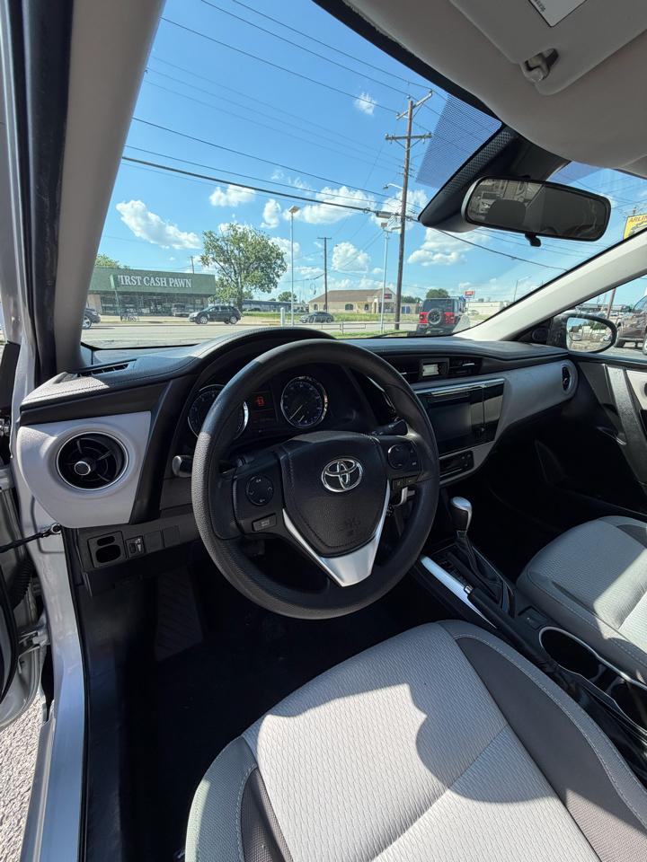 Toyota Corolla LE 2019