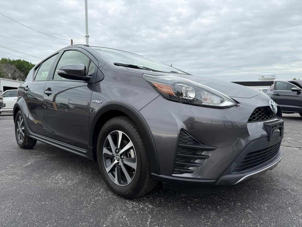 Toyota Prius c LE 2019