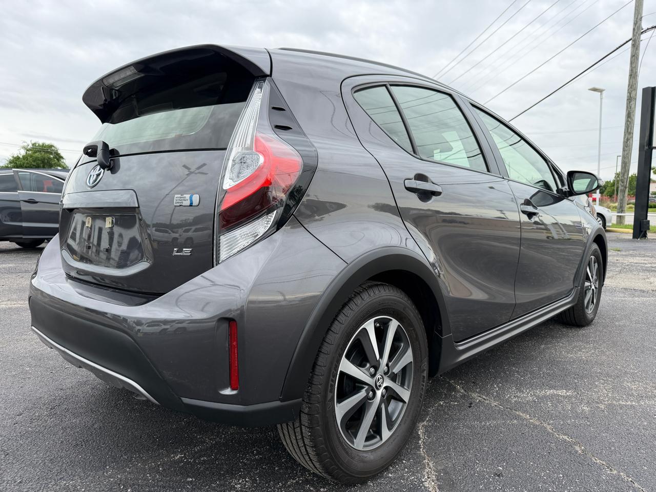 Toyota Prius c LE 2019