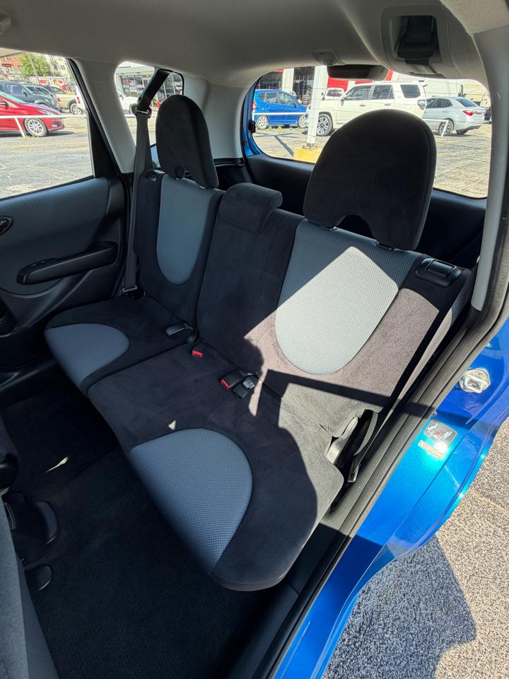 Honda Fit 5-Speed AT 2008