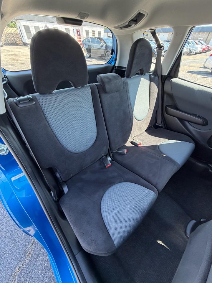 Honda Fit 5-Speed AT 2008