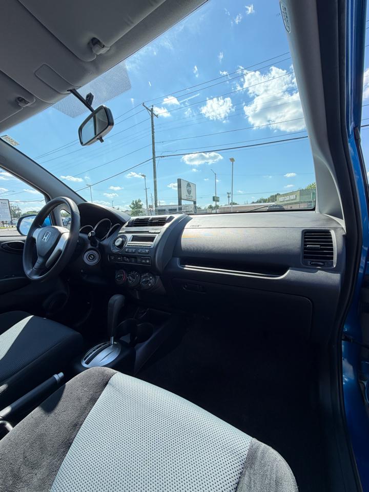 Honda Fit 5-Speed AT 2008