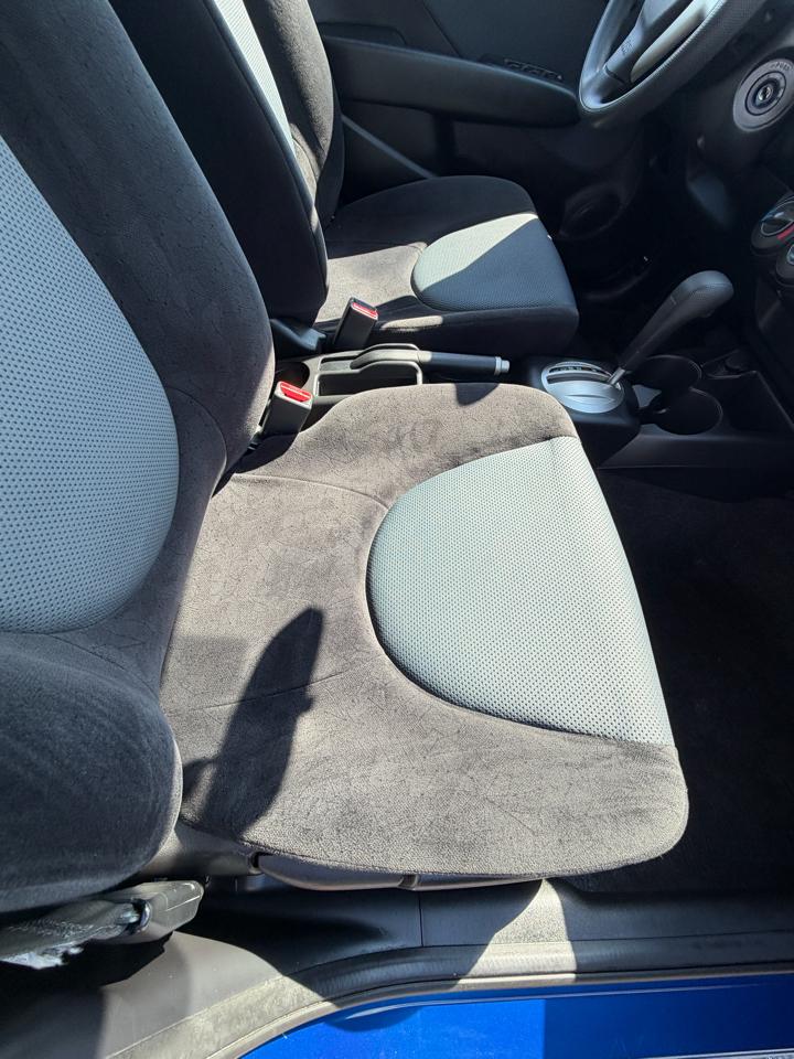 Honda Fit 5-Speed AT 2008